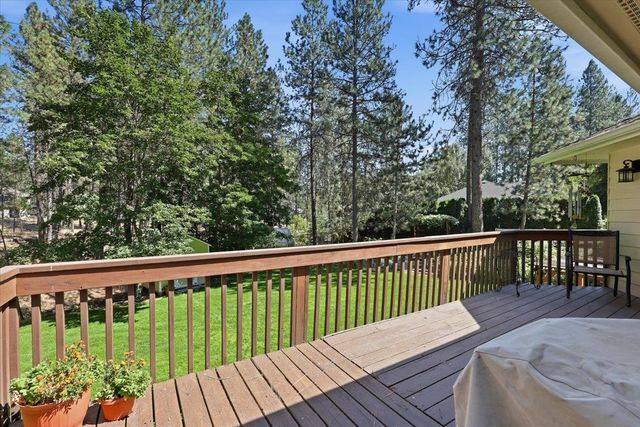 17224 N Brookside Ln, Colbert, WA 99005