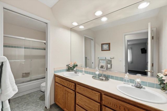 17224 N Brookside Ln, Colbert, WA 99005