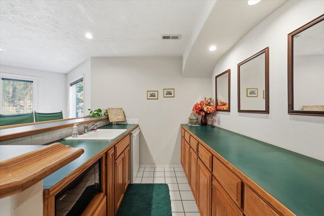 17224 N Brookside Ln, Colbert, WA 99005