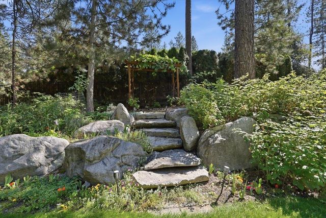17224 N Brookside Ln, Colbert, WA 99005