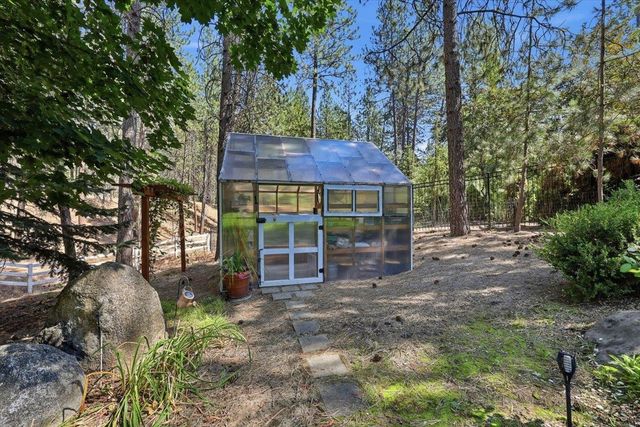 17224 N Brookside Ln, Colbert, WA 99005