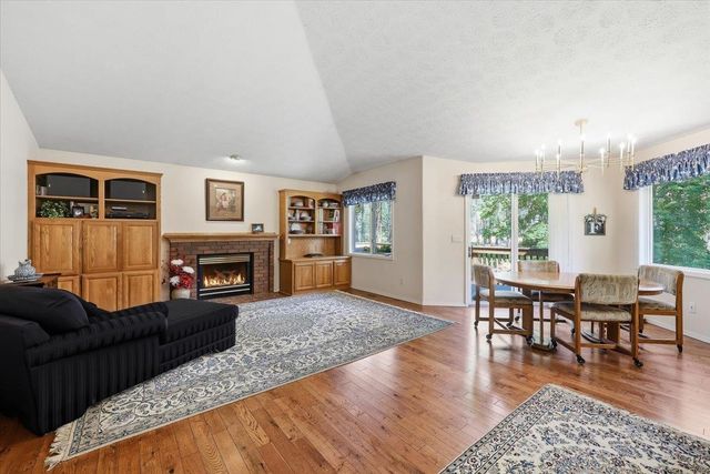 17224 N Brookside Ln, Colbert, WA 99005