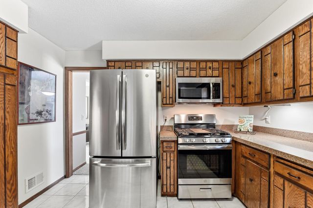 7892 66th Street S, Cottage Grove, MN 55016