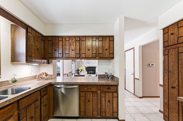 7892 66th Street S, Cottage Grove, MN 55016