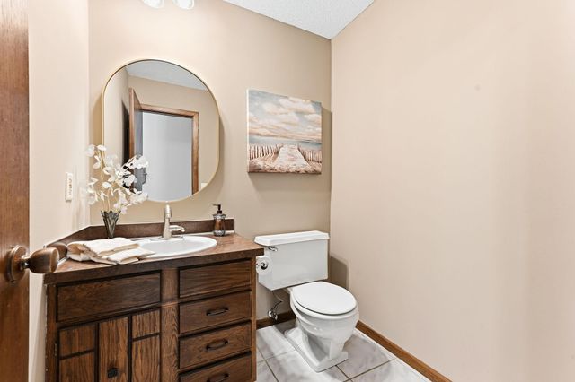 7892 66th Street S, Cottage Grove, MN 55016