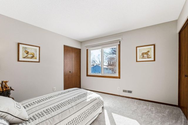 7892 66th Street S, Cottage Grove, MN 55016