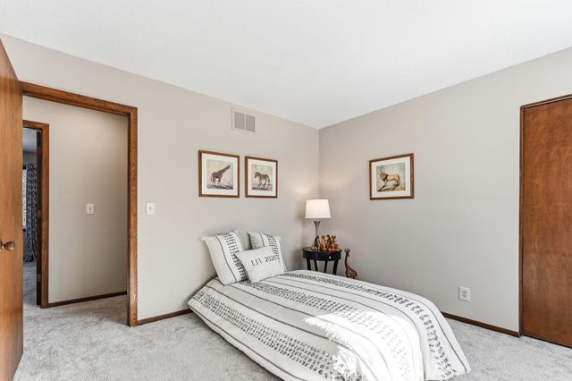 7892 66th Street S, Cottage Grove, MN 55016