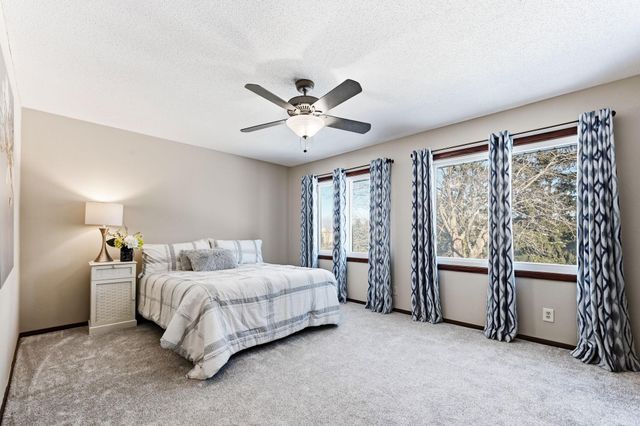 7892 66th Street S, Cottage Grove, MN 55016