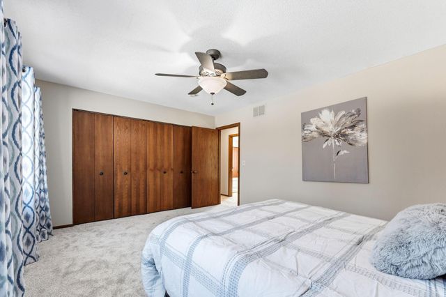 7892 66th Street S, Cottage Grove, MN 55016