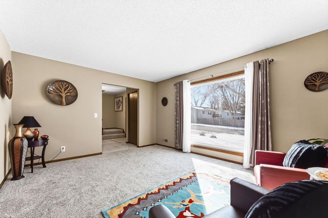 7892 66th Street S, Cottage Grove, MN 55016