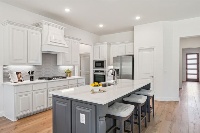 218 Oakcrest Drive, Justin, TX 76247