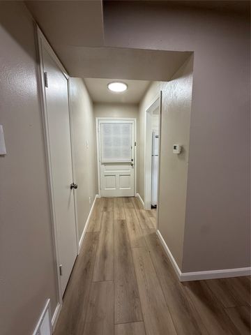 902 S Weatherred Drive 902F, Richardson, TX 75080