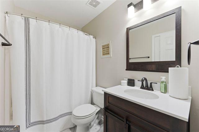 1516 Endurance Hill Drive NW BLDG 8, Kennesaw, GA 30152