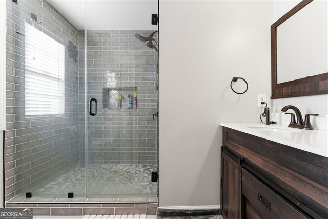 1516 Endurance Hill Drive NW BLDG 8, Kennesaw, GA 30152