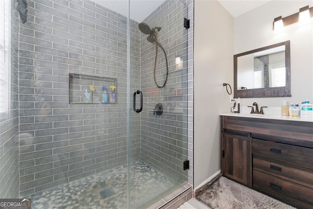 1516 Endurance Hill Drive NW BLDG 8, Kennesaw, GA 30152