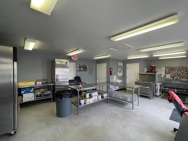 1000 E 10th Avenue, Corsicana, TX 75110