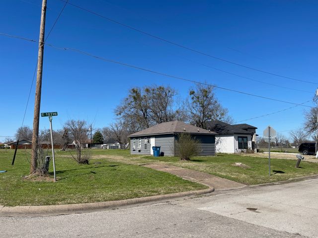 1000 E 10th Avenue, Corsicana, TX 75110
