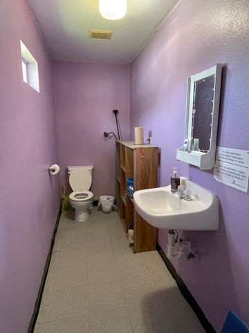 1000 E 10th Avenue, Corsicana, TX 75110