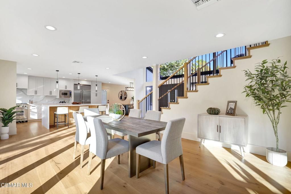 Image 16 of property listing at 1420 Oldbury Place, Westlake Village, CA 91361