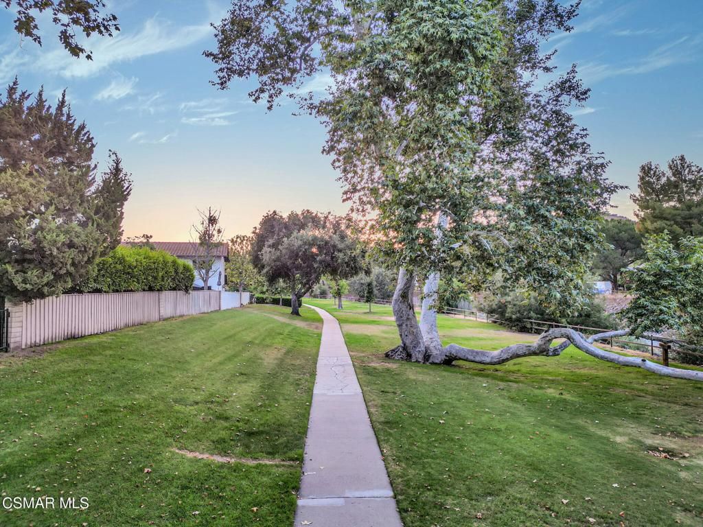 Image 49 of property listing at 1420 Oldbury Place, Westlake Village, CA 91361