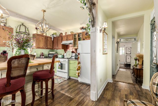 129 N PINAL Avenue, Superior, AZ 85173