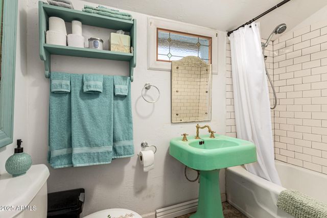 129 N PINAL Avenue, Superior, AZ 85173