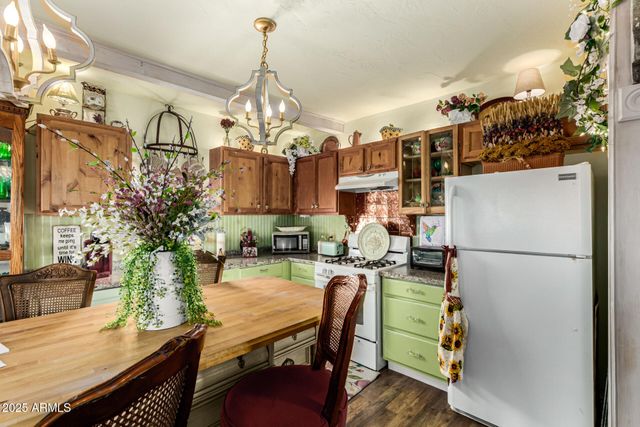 129 N PINAL Avenue, Superior, AZ 85173