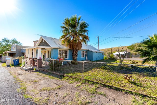 129 N PINAL Avenue, Superior, AZ 85173