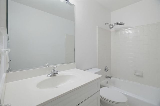 3113 Iron Gate Trail, Greensboro, NC 27282