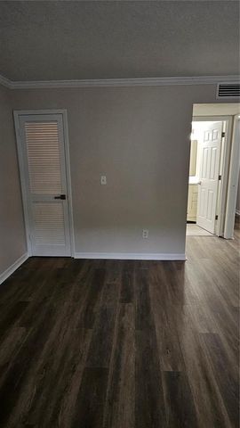 11720 RAINTREE VILLAGE BOULEVARD A, Temple Terrace, FL 33617
