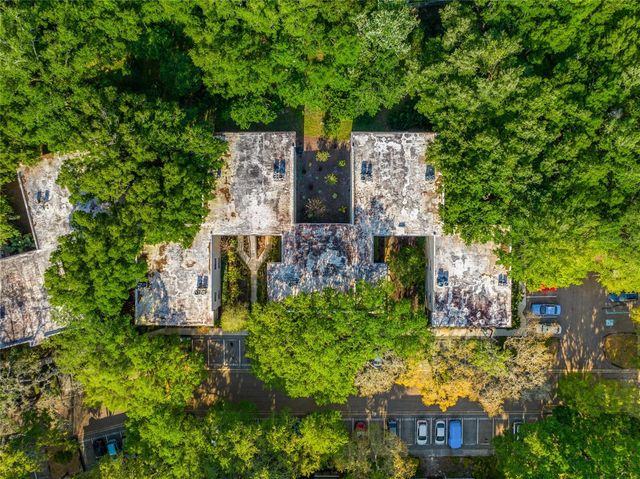 11720 RAINTREE VILLAGE BOULEVARD A, Temple Terrace, FL 33617