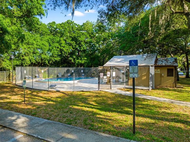11720 RAINTREE VILLAGE BOULEVARD A, Temple Terrace, FL 33617