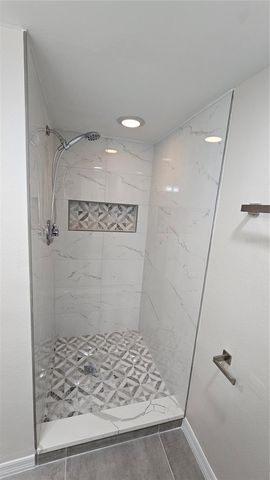 11720 RAINTREE VILLAGE BOULEVARD A, Temple Terrace, FL 33617