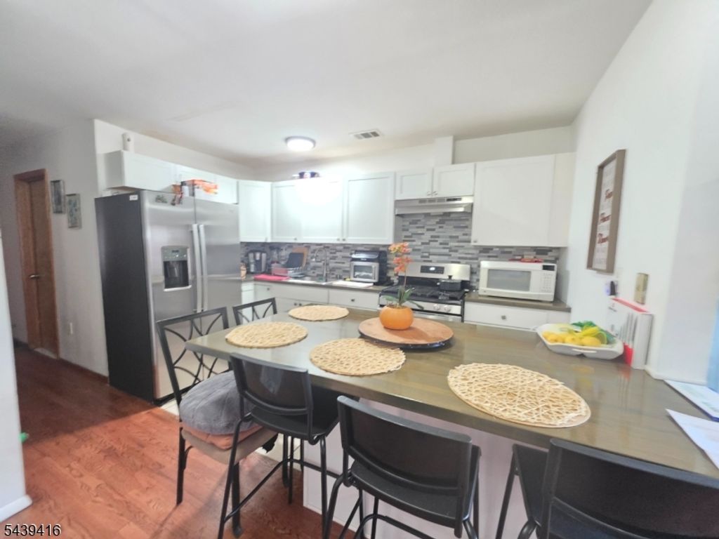 229 Delaware St, Elizabeth City, NJ 07206 — photo 2