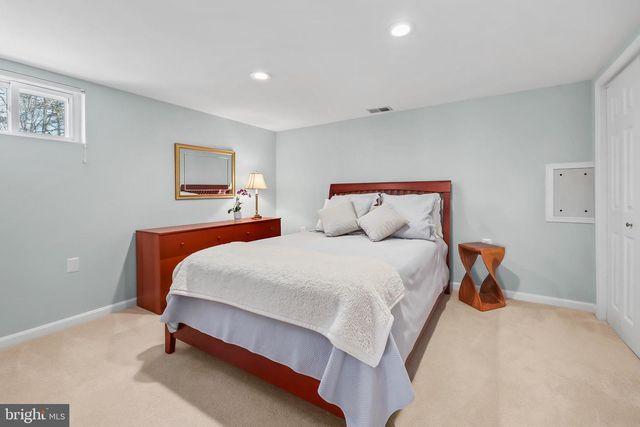 4302 ORKNEY CT, Woodbridge, VA 22192