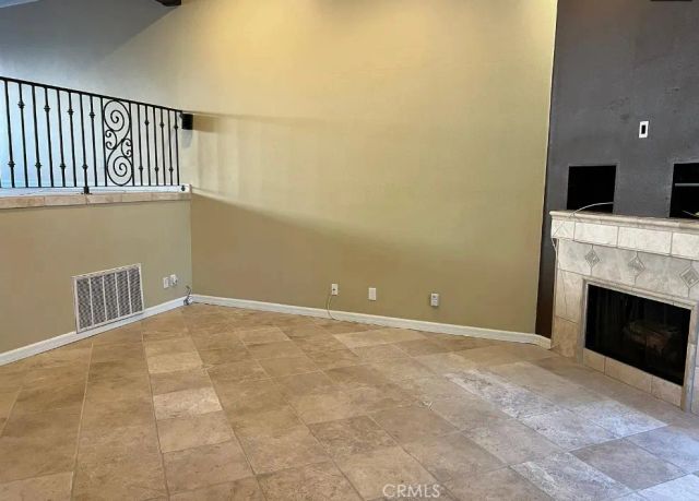 5800 Owensmouth 7, Los Angeles, CA 91367