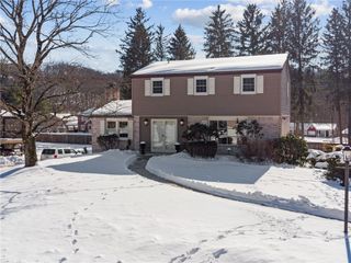3702 Gleneagle Drive, Murrysville, PA 15668
