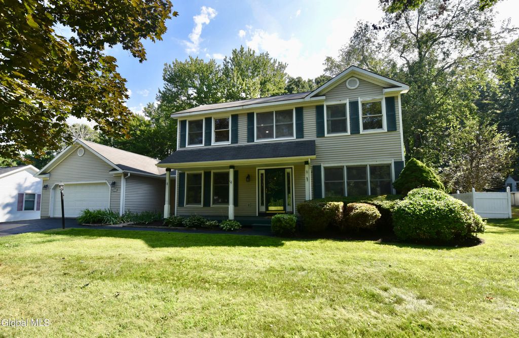 21 Cabot Way, Halfmoon, NY 12065