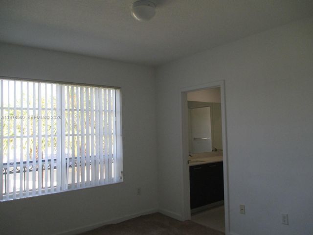 3417 NW 13th St, Lauderhill, FL 33311