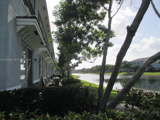 3417 NW 13th St, Lauderhill, FL 33311