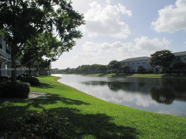 3417 NW 13th St, Lauderhill, FL 33311