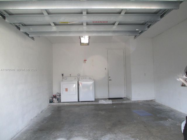 3417 NW 13th St, Lauderhill, FL 33311