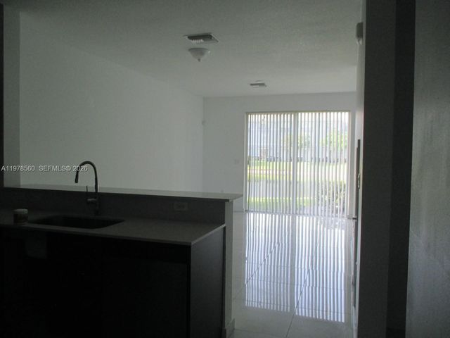 3417 NW 13th St, Lauderhill, FL 33311