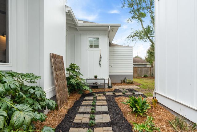 733 Atlantic Street, Mount Pleasant, SC 29464