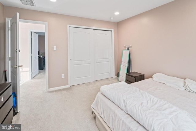 17 WESTBURY DR, Berlin, NJ 08009