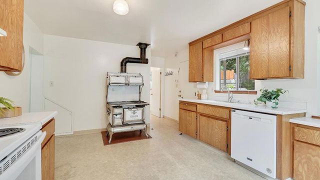 14636 W Park Avenue, Boulder Creek, CA 95006