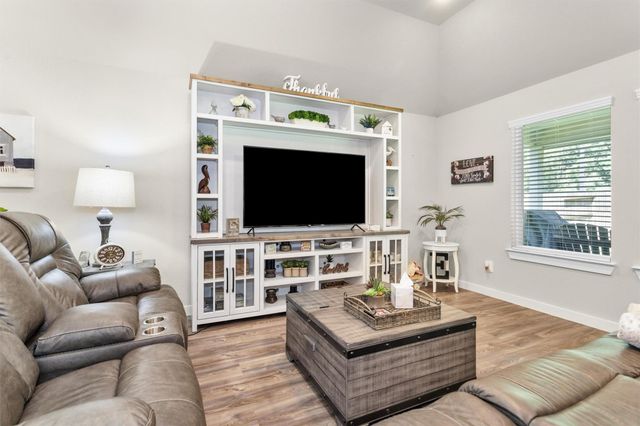 10009 Bigfoot Wallace Drive, Montgomery, TX 77316