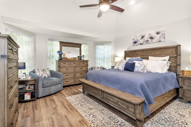 10009 Bigfoot Wallace Drive, Montgomery, TX 77316