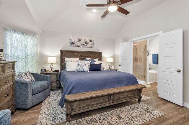 10009 Bigfoot Wallace Drive, Montgomery, TX 77316