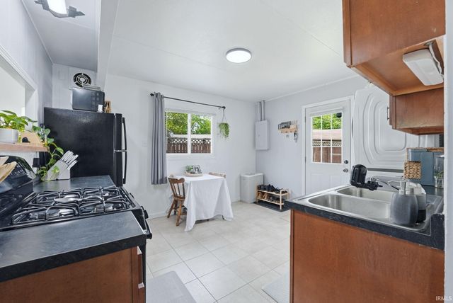 556 Courtney Drive, New Haven, IN 46774